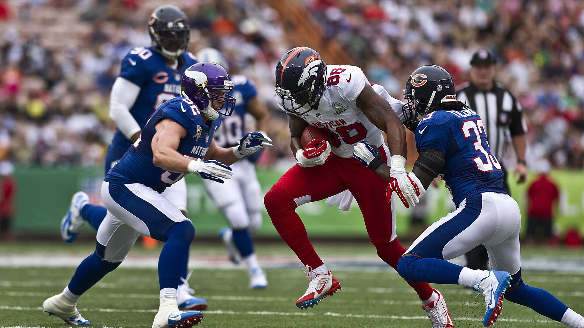 德甲激烈碰撞:速度、策略、力量全展现!,德甲现场