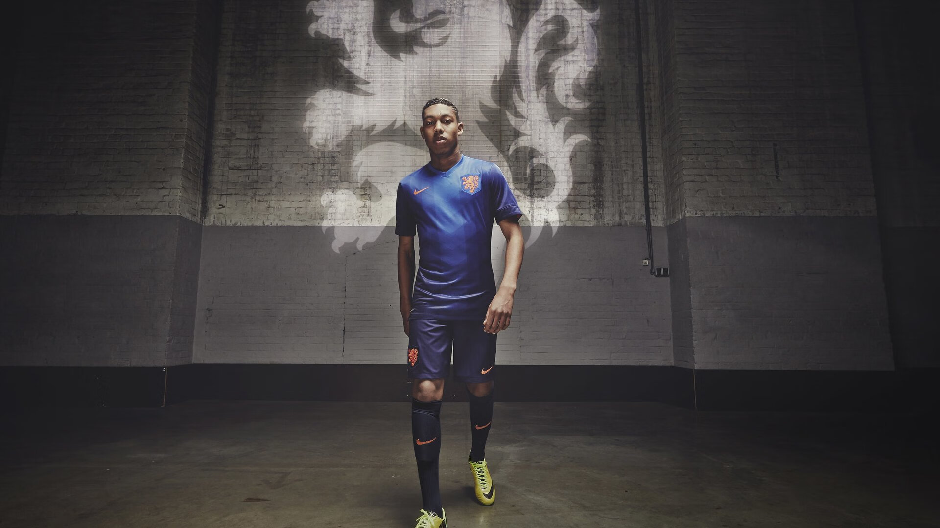 剧烈冲刺：最后一圈的惊心动魄，剧烈冲击英语