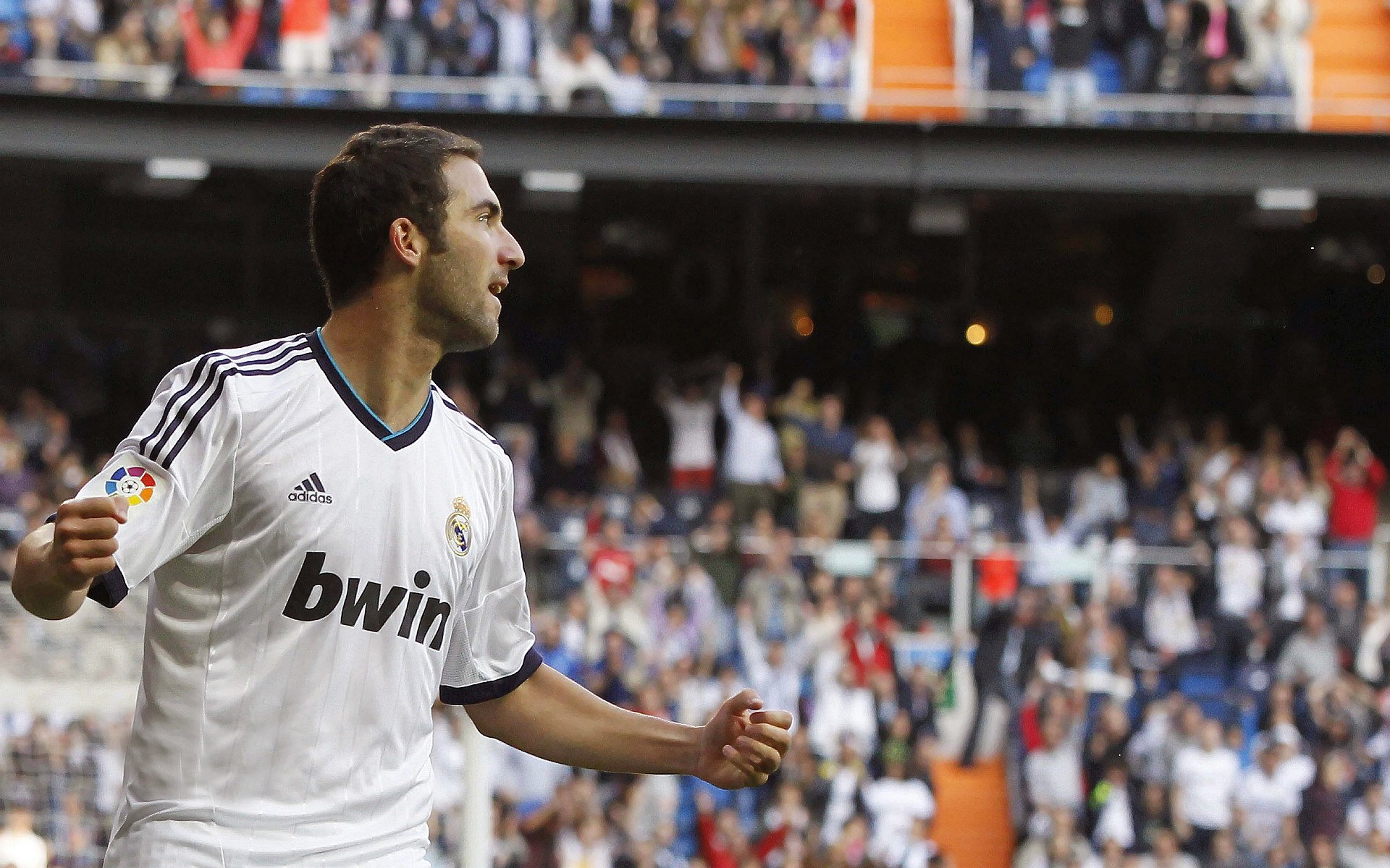 开云体育彩票开云体育福利-足球场馆智能安检设备全面启用，确保安全无忧，足球场检测标准